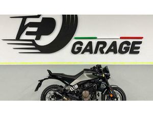 VENDO HUSQVARNA SVARTPILEN 401 (2024 - 26) USATA A VAL BREMBILLA (CODICE 9922185) - MOTO.IT