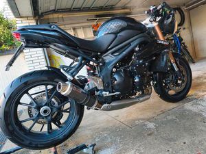 TRIUMPH SPEED TRIPLE 1050 515 NV BJ 2011 ABS