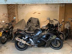 SUZUKI GSX1300 RK8 HAYABUSA (CLASSIC MOTORCYCLE) ALSO A CHEAP ZZR1400 IN STOCK