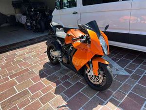 RC 8 1. AUSLIEFERUNGSWOCHE!!! TOP ZUSTAND