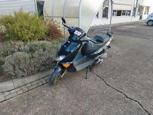 APRILIA LEONARDO 125 WASSERGEKÜHLT RACE