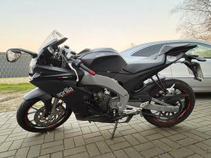 APRILLIA RS4 125, QUICKSHIFTER, ARROW EG AUSPUFF, TIEFERLEGUNG