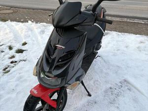 APRILIA SR 50