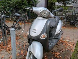 KYMCO YUP 50 ROLLER - BASTLERPROJEKT, PERFEKTER STADTROLLER