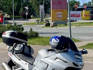 1100 XX SUPER BLACKBIRD