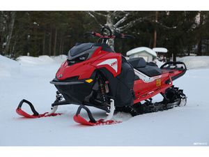 2023 LYNX SHREDDER RE3700 850 E-TEC TURBO R