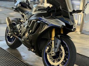 YAMAHA YZF-R1M 2018 LEIRIA, POUSOS, BARREIRA E CORTES