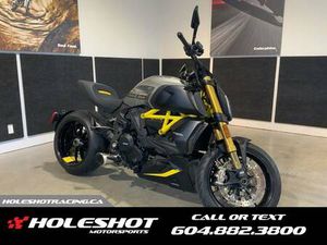 2022 DUCATI DIAVEL 1260 S BLACK AND STEEL LONGITUDINAL TWIN 1262
