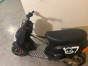 PIAGGIO ZIP SP UND ROLLER TEILE