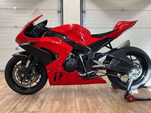 CBR 1000 RR-R FIREBLADE