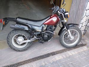 YAMAHA TW 125 ENURO REDA