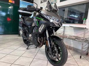 KAWASAKI VERSYS 1000 SE TOURER CON BAULETTO GIVI V