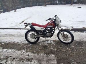 SUZUKI DR 125 STAN JAK NA TEN WIEK OK JUSZCZYNA