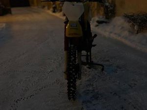 SUZUKI 125/150 CROSS