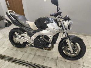 SUZUKI GSR-600. ZADBANY STRONIE