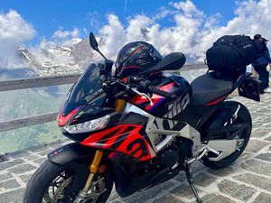 OCCASION APRILIA TUONO V4 1100 FACTORY