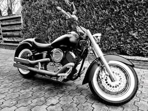 YAMAHA XVS 1100 DRAGSTAR