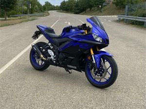YAMAHA R3 *VIELE EXTRAS*