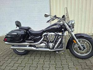 YAMAHA XV 1700 SILVERADO ROAD ERST 6500 GELAUFEN TÜV REIFEN NEU