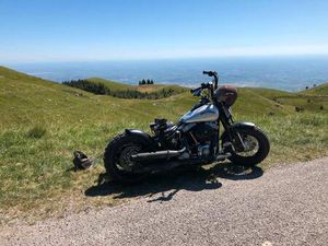 HARLEY DAVIDSON CROSS BONES CUSTOM BOBBER - UNIKAT