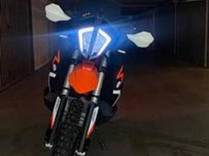 KTM 890 ADVENTURE R