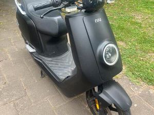 NIU N SPORT 45KMH ELEKTROROLLER SCHWARZ MATT