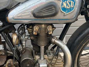 NSU 251 OSL. SCHEUNENFUND