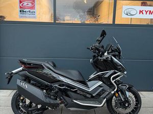 ZONTES 368G ENDURO ROLLER SCOOTER