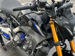 ② YAMAHA MT09 SP