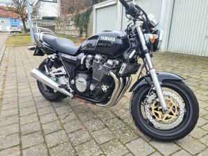 YAMAHA XJR 1200