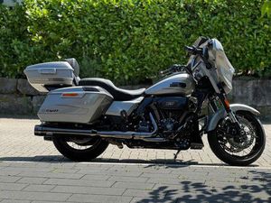 HARLEY-DAVIDSON FLHXSE CVO STREET GLIDE MIT JEKILL & HYDE