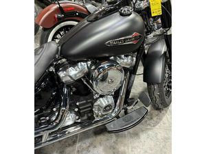 2019 HARLEY-DAVIDSON® FLSL - SOFTAIL® SOFTAIL SLIM®