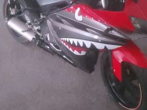 YAMAHA YZF-R125 NESSUNO ROSSO