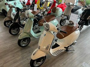 VESPA PRIMAVERA 125 EXCLUSIVE NEUFAHRZEUG