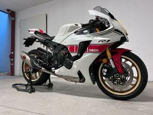 YAMAHA YZF R1 - 2024