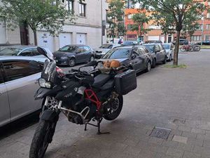 SIGNAPORE GREY METALLIC MATT