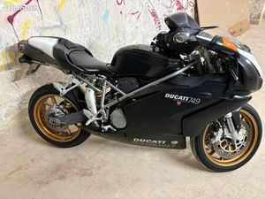 DUCATI 749