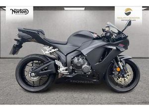 HONDA CBR600RR SUPER SPORTS PETROL MANUAL EURO 5 (121 PS) 599 CC