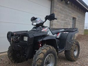 QUAD 700 POLARIS SPORTSMAN TWIN