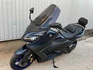YAMAHA T-MAX 562 ABS →