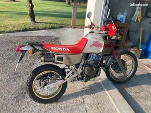 HONDA DOMINATOR RD02 650 NX J DE 1988