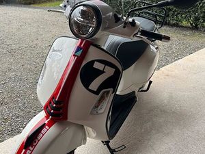 VESPA 300 GTS SUPERSPORT