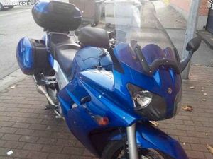 MOTO YAMAHA FJR