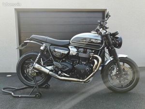 TRIUMPH SPEED TWIN 1200