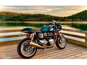 TRIUMPH THRUXTON 1200R
