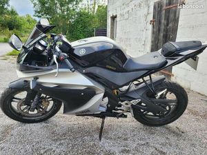 YAMAHA YZF-R 125
