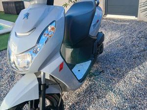 SCOOTER PEUGEOT KISBEE 2 T