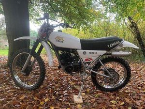 ② YAMAHA MX 125 1978
