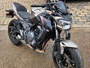 KAWASAKI Z650 2017 IDÉAL JEUNE CONDUCTEUR