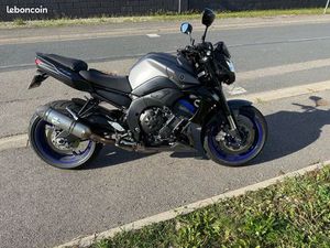 YAMAHA FZ8
